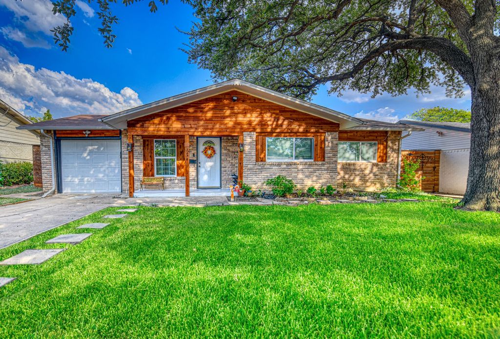 3214 Parker Street, Irving, TX 75062