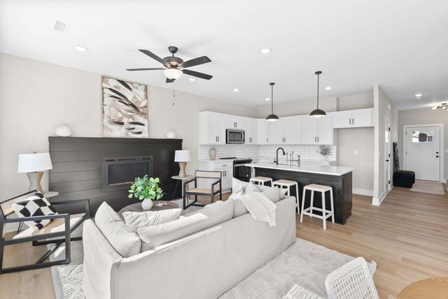 2223 N 159th Ct E, Wichita, KS 67228