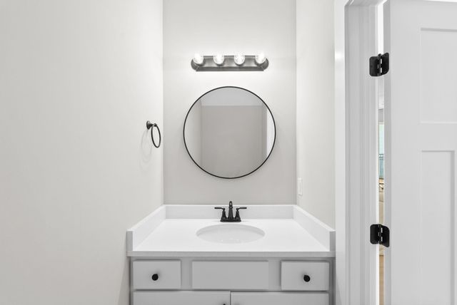 2223 N 159th Ct E, Wichita, KS 67228