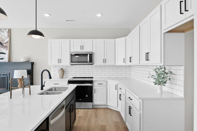 2223 N 159th Ct E, Wichita, KS 67228