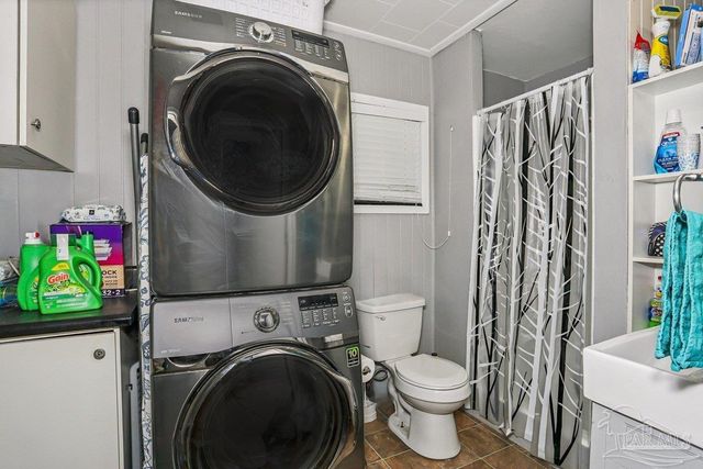 5910 Duchess Rd, Pensacola, FL 32503