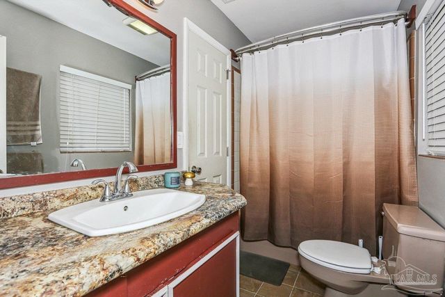 5910 Duchess Rd, Pensacola, FL 32503