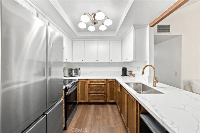 22 Country Mile, Pomona, CA 91766