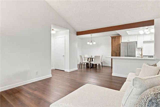 22 Country Mile, Pomona, CA 91766