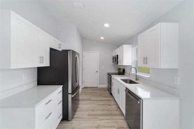 15424 SW 27 LANE, Ocala, FL 34481