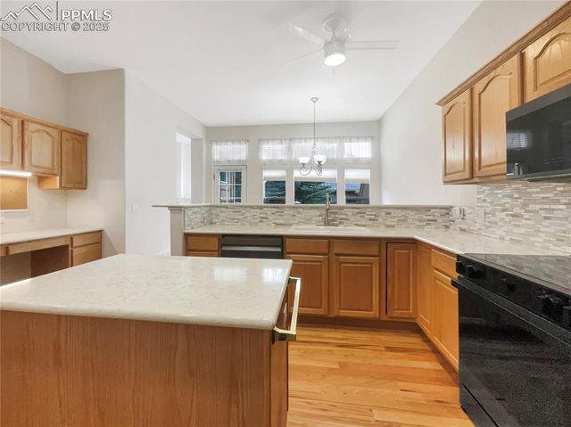 1931 London Carriage Grove, Colorado Springs, CO 80920