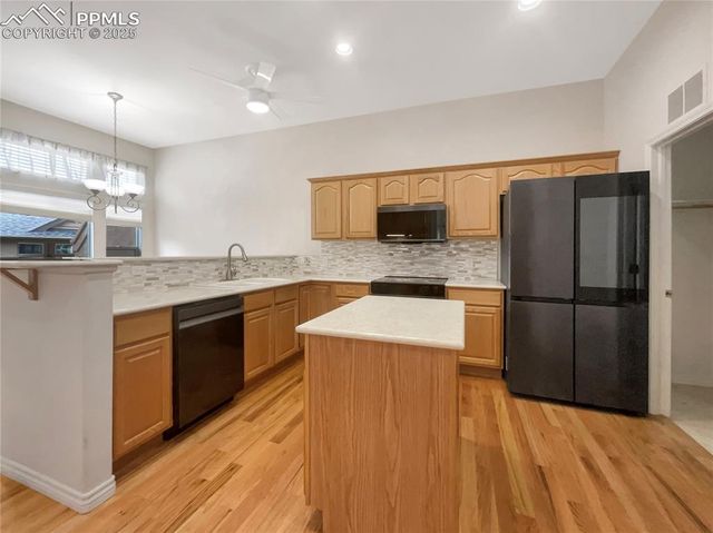 1931 London Carriage Grove, Colorado Springs, CO 80920