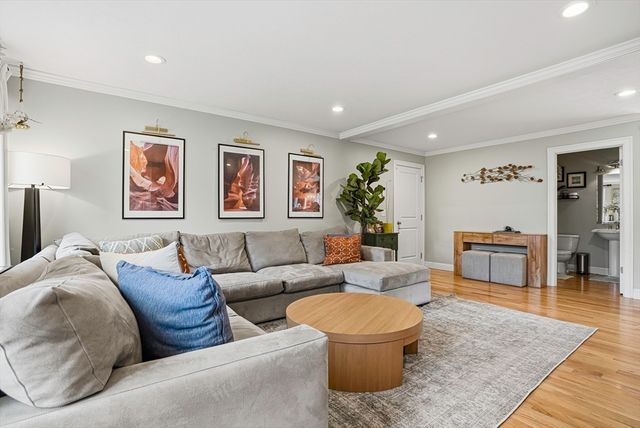 87 Wood Street, Hopkinton, MA 01748