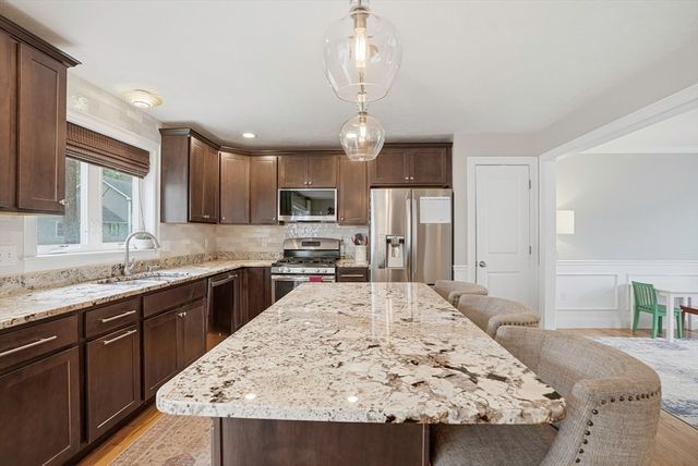 87 Wood Street, Hopkinton, MA 01748