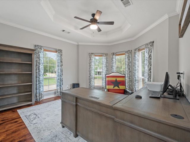 2906 Penninsula Point, Montgomery, TX 77356