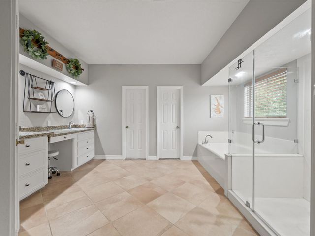 2906 Penninsula Point, Montgomery, TX 77356