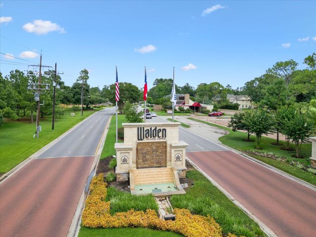 2906 Penninsula Point, Montgomery, TX 77356