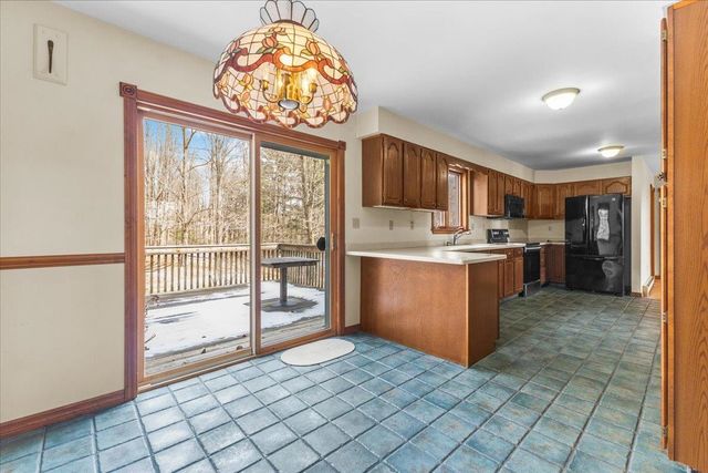 76 Red Tail Lane, Charlotte, VT 05445