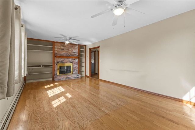 76 Red Tail Lane, Charlotte, VT 05445