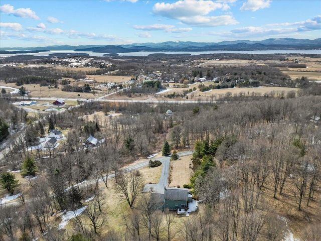 76 Red Tail Lane, Charlotte, VT 05445