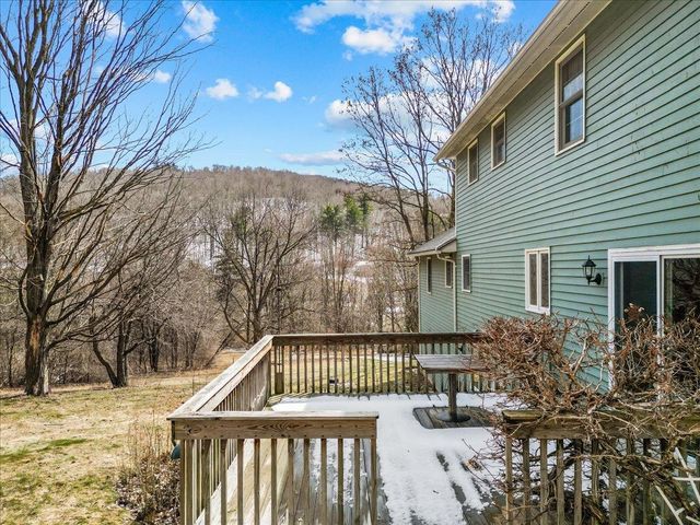 76 Red Tail Lane, Charlotte, VT 05445