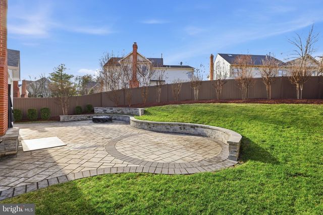 13222 MAPLECREST DR, Potomac, MD 20854