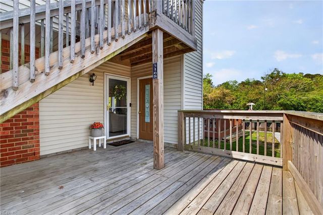 5168 Walkers Grant LN, Virginia Beach, VA 23455