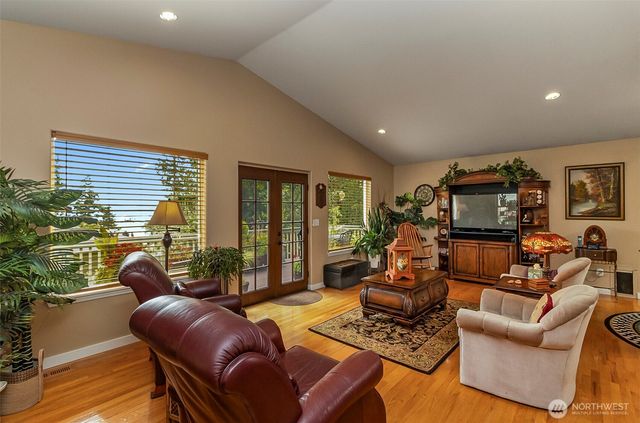 265 Sukyma Lane, Camano Island, WA 98282