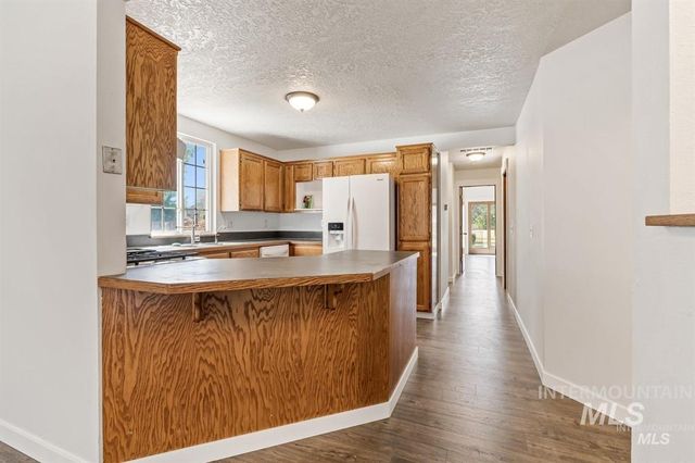 4135 W Cherry Ln, Meridian, ID 83642