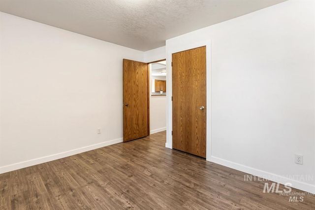 4135 W Cherry Ln, Meridian, ID 83642