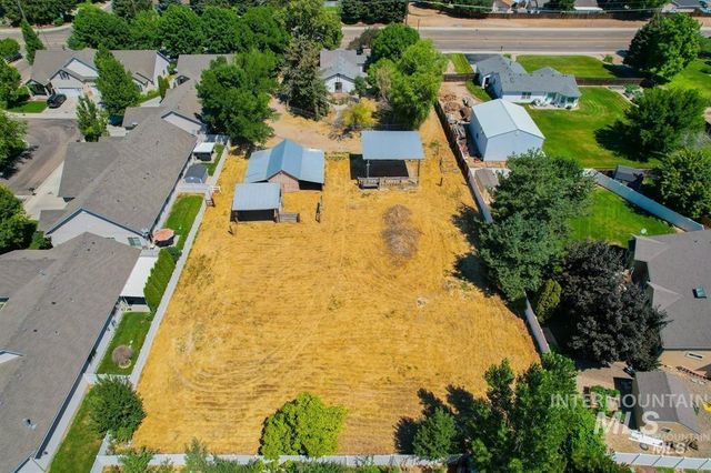 4135 W Cherry Ln, Meridian, ID 83642