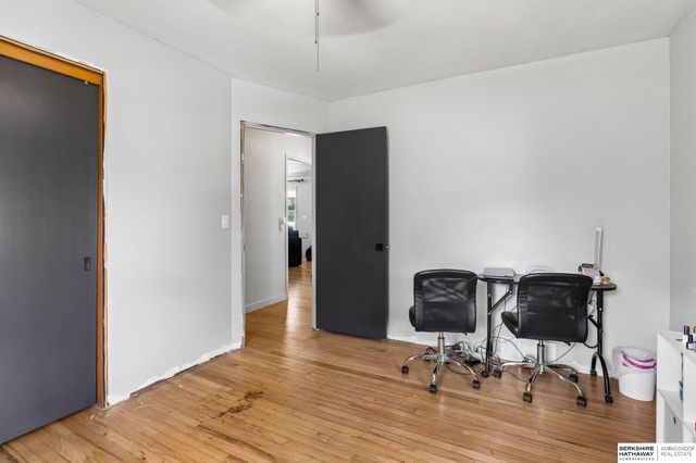 6634 Western Avenue, Omaha, NE 68132