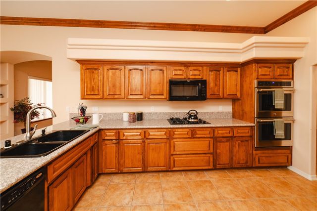 2276 Seminole Drive, Kingman, AZ 86401