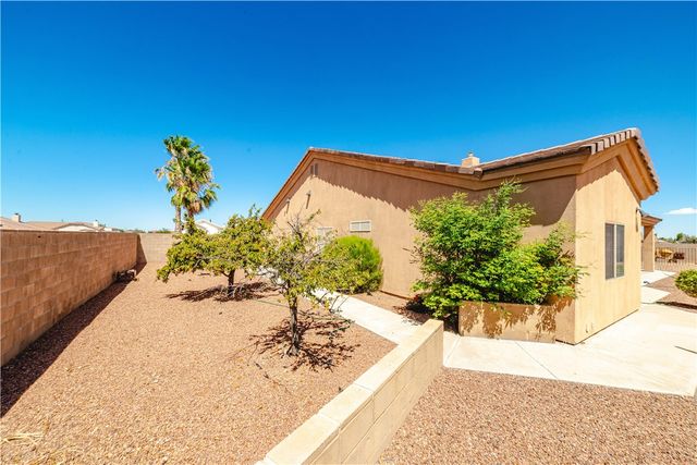 2276 Seminole Drive, Kingman, AZ 86401