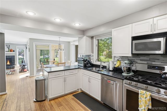12 Skylark Court, Amherst, NY 14051