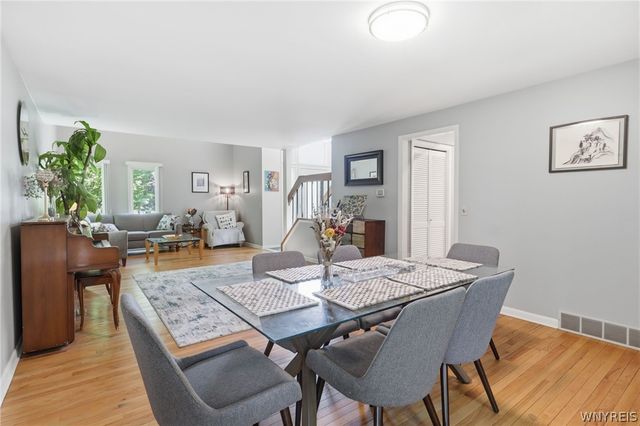 12 Skylark Court, Amherst, NY 14051