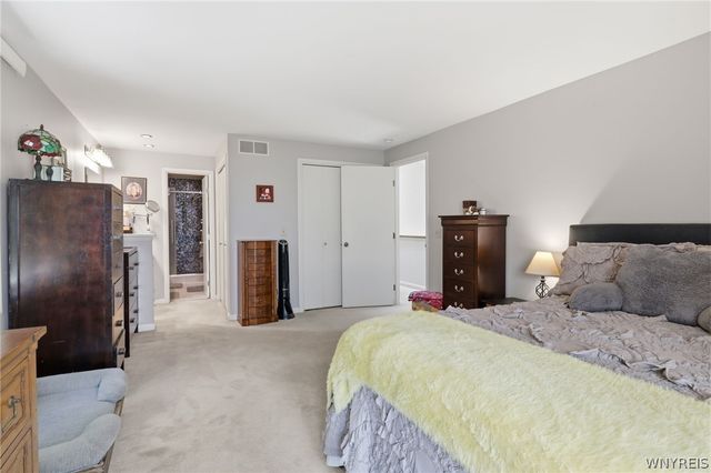 12 Skylark Court, Amherst, NY 14051