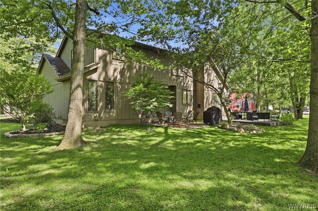 12 Skylark Court, Amherst, NY 14051