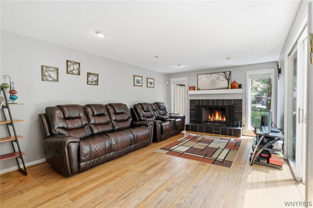 12 Skylark Court, Amherst, NY 14051