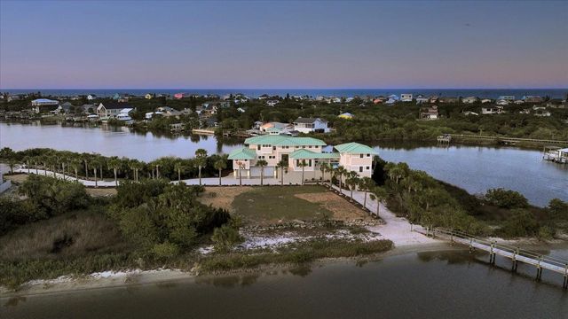 2590 PALM AVENUE, Flagler Beach, FL 32136