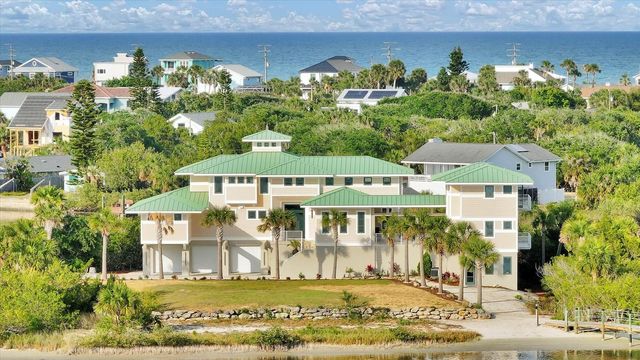 2590 PALM AVENUE, Flagler Beach, FL 32136