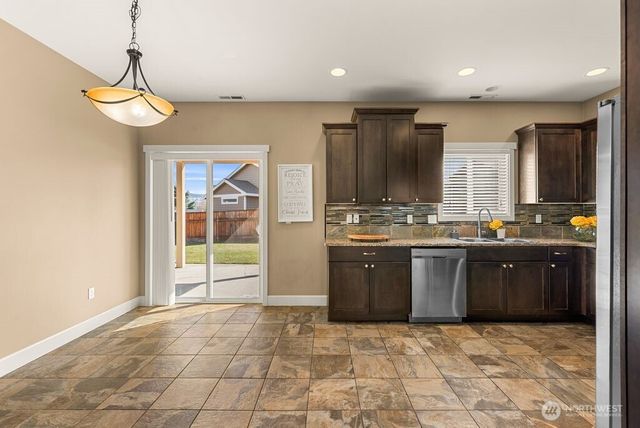 2015 Woodridge Street, Wenatchee, WA 98801