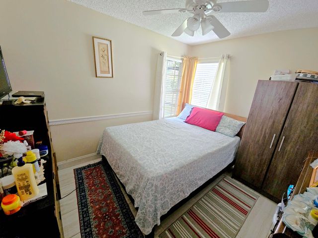 5 Heather Trace Drive, Boynton Beach, FL 33436