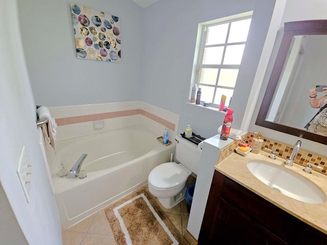 5 Heather Trace Drive, Boynton Beach, FL 33436