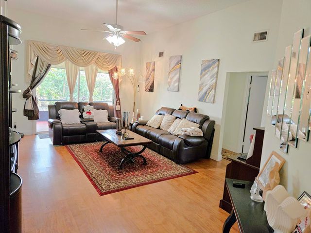 5 Heather Trace Drive, Boynton Beach, FL 33436