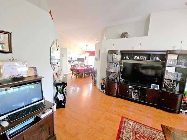 5 Heather Trace Drive, Boynton Beach, FL 33436