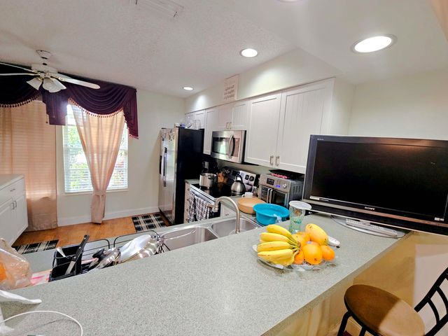 5 Heather Trace Drive, Boynton Beach, FL 33436