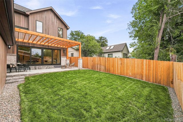 845 S Medea Way, Denver, CO 80209