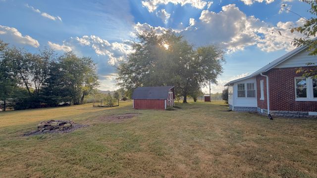 132 TGT Rd, Portland, TN 37148