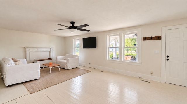 132 TGT Rd, Portland, TN 37148