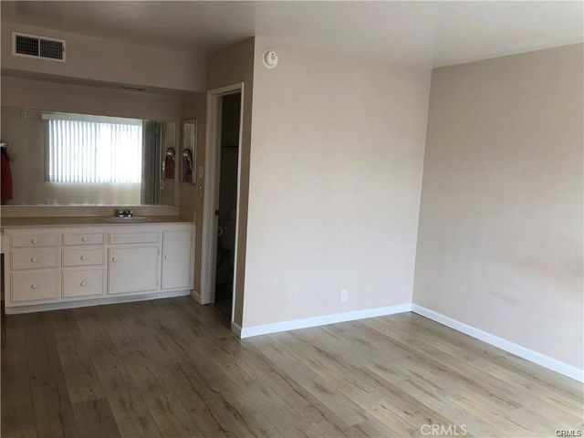 400 N Acacia D29, Fullerton, CA 92831