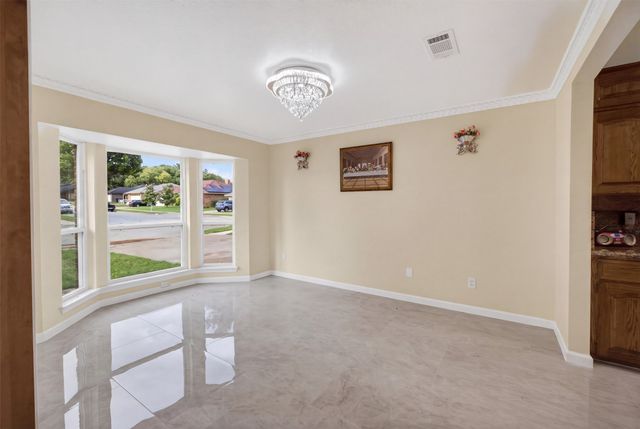 1606 Rosemary Drive, Arlington, TX 76014