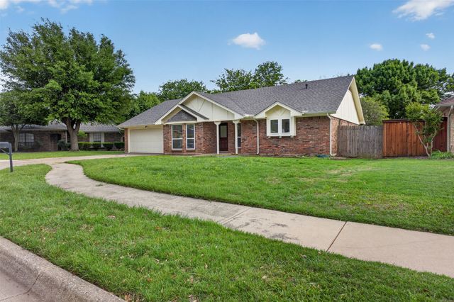 1606 Rosemary Drive, Arlington, TX 76014