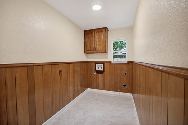 1606 Rosemary Drive, Arlington, TX 76014