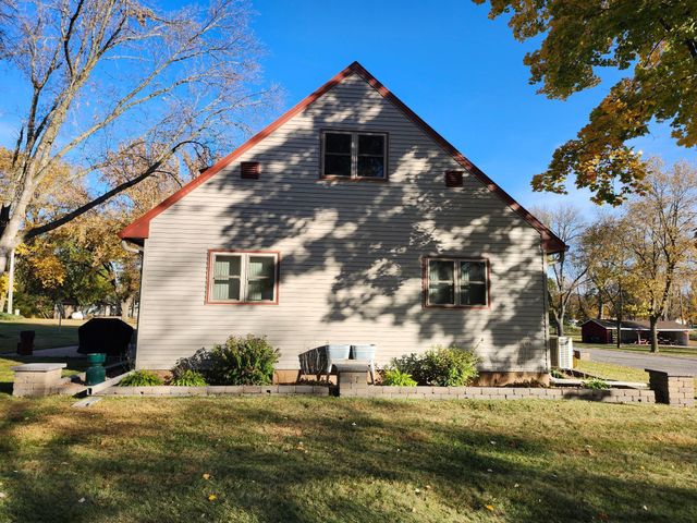 330 1st Street W, Lake Lillian, MN 56253